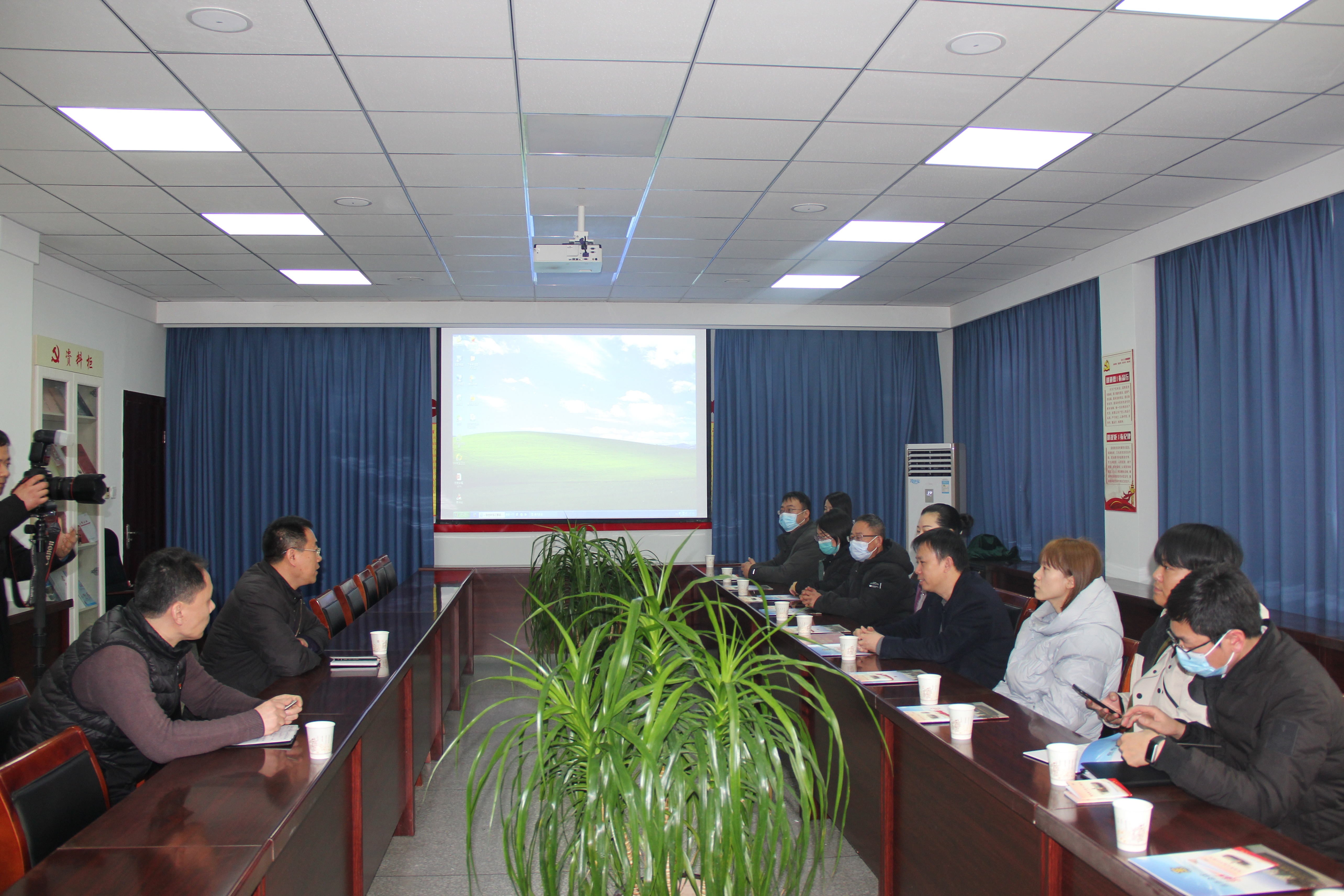 学习先进经验 提升党建工作质量