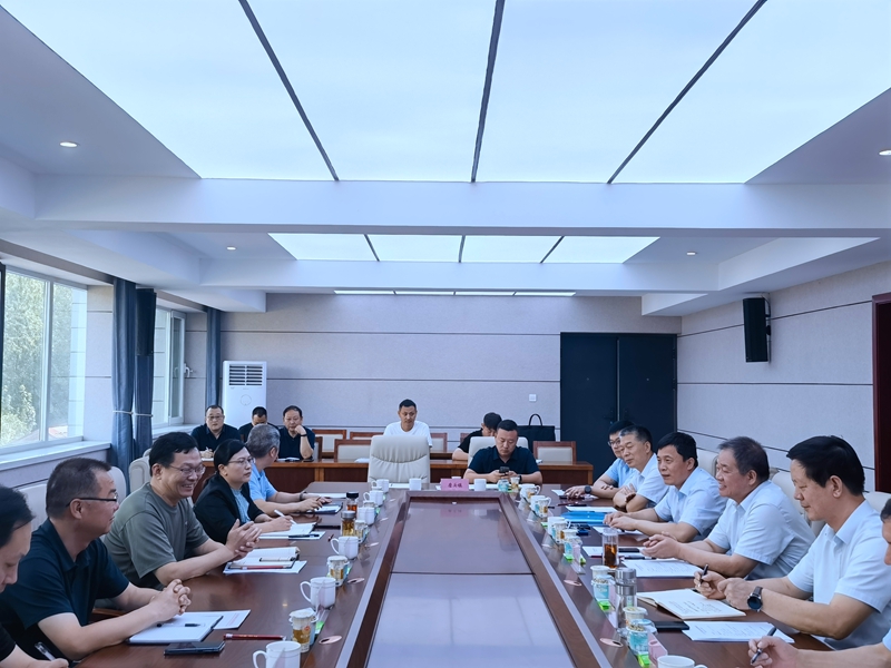 孟继红到九一国产精品开展现场办公活动